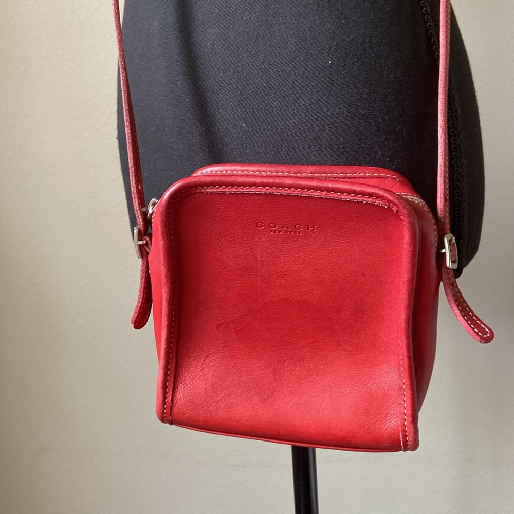 Vintage Coach Crossbody bag